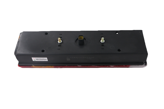 WG9925810001 SINOTRUK HOWO A7 SITRAK Parti di camion Lampada posteriore con materiale plastico