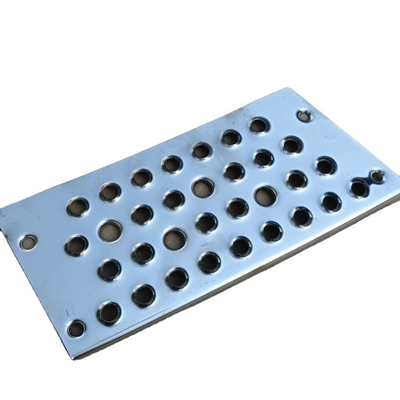 WG1664231093 Piastra di scivolo sinistro per Sinotruk e componente di ricambio affidabile