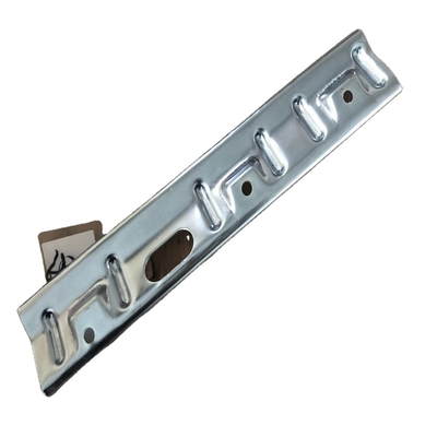 H4610170003A0 Assemblaggio del pannello inferiore di guarnizione della porta sinistra per la sostituzione del camion Foton Auman